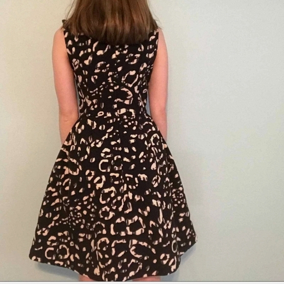 H&M Leopard Print Sleeveless Dress - Picture 3 of 10